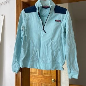 Vineyards vines sweatshirt